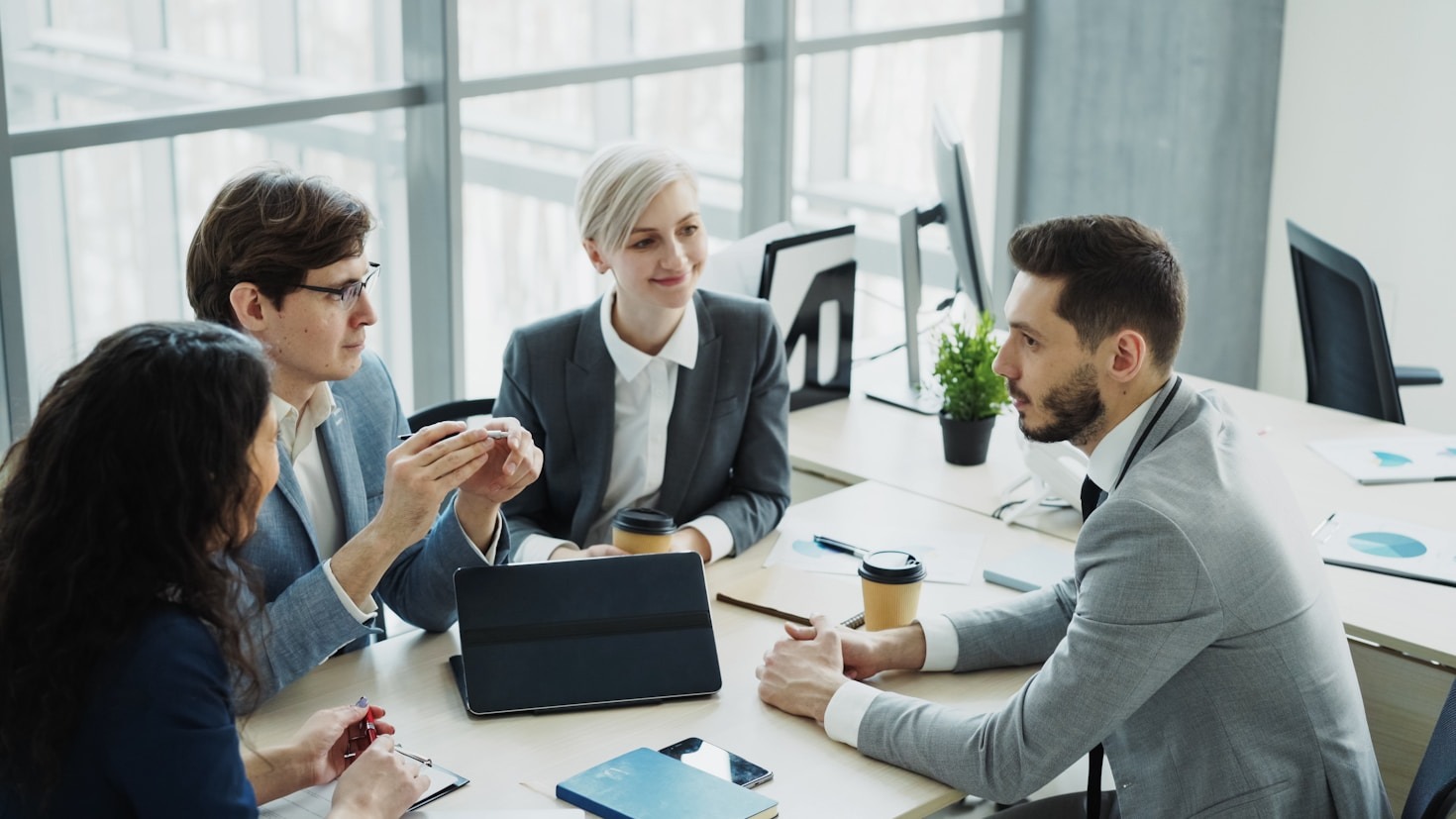 Las ventajas de contratar directivos fraccionales